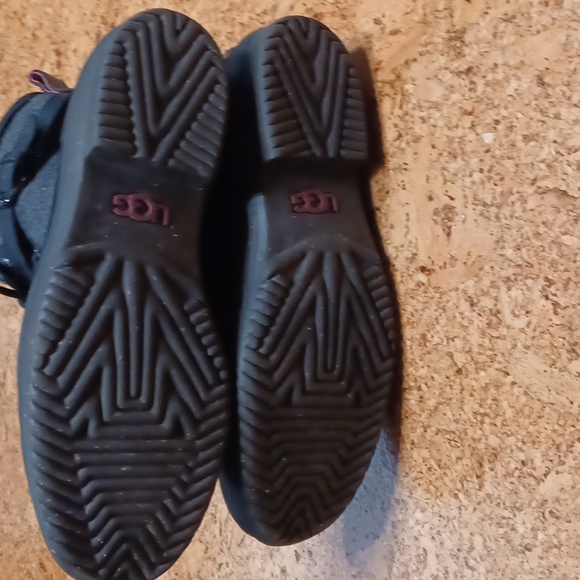 UGG Women's Kesey Waterproof Boots, Leather & Wool Size 9.5 Style #1005264 - Picture 12 of 16